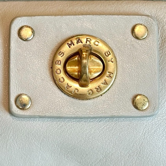 MARC JACOBS clutch / wristlet - Picture 6 of 7